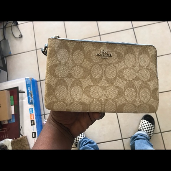 Coach wallet - Picture 1 of 2
